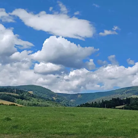 Hill 26 By Interhome Casa de Férias Cista (Hradec Kralove)